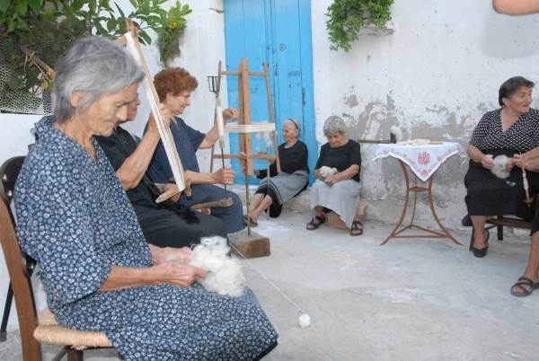 Αθιβολές Λαϊκού Βίου στο Ίνι